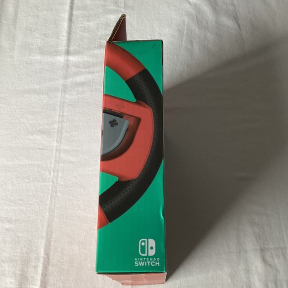 Mario MarioKart 8 Deluxe Steering Wheel Attachment Nintendo Switch Accessory NEW - Picture 4 of 7